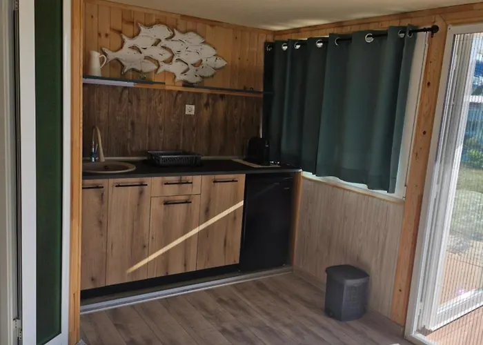 къщата с рибките * Szinemorec