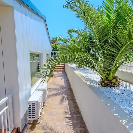 къщата с рибките * Sinemoretz